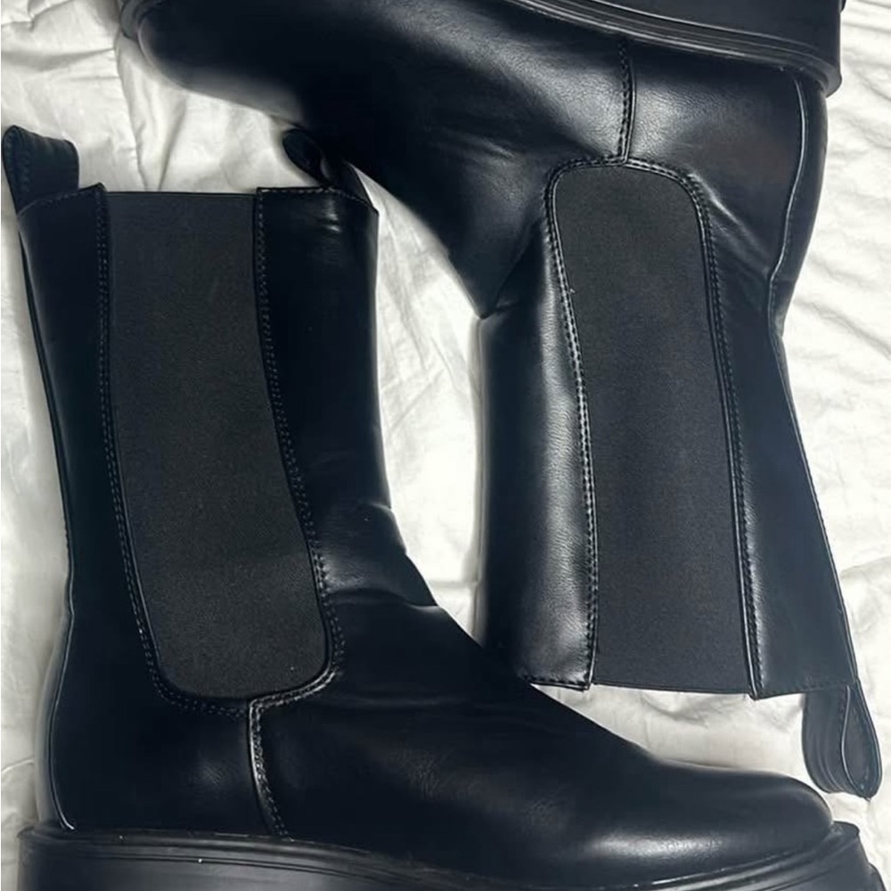 Black Leather Chelsea Boots